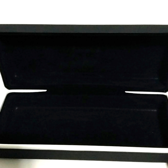 GIVENCHY PARIS EYEGLASS CASE - Picture 9 of 13